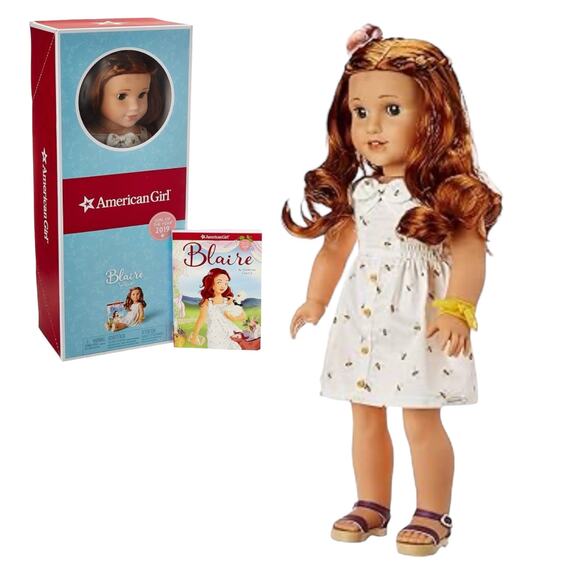 NEW American Girl Of Year BLAIRE DOLL In Meet Outfit Bracelet Hair Flower BOX - Picture 1 of 12